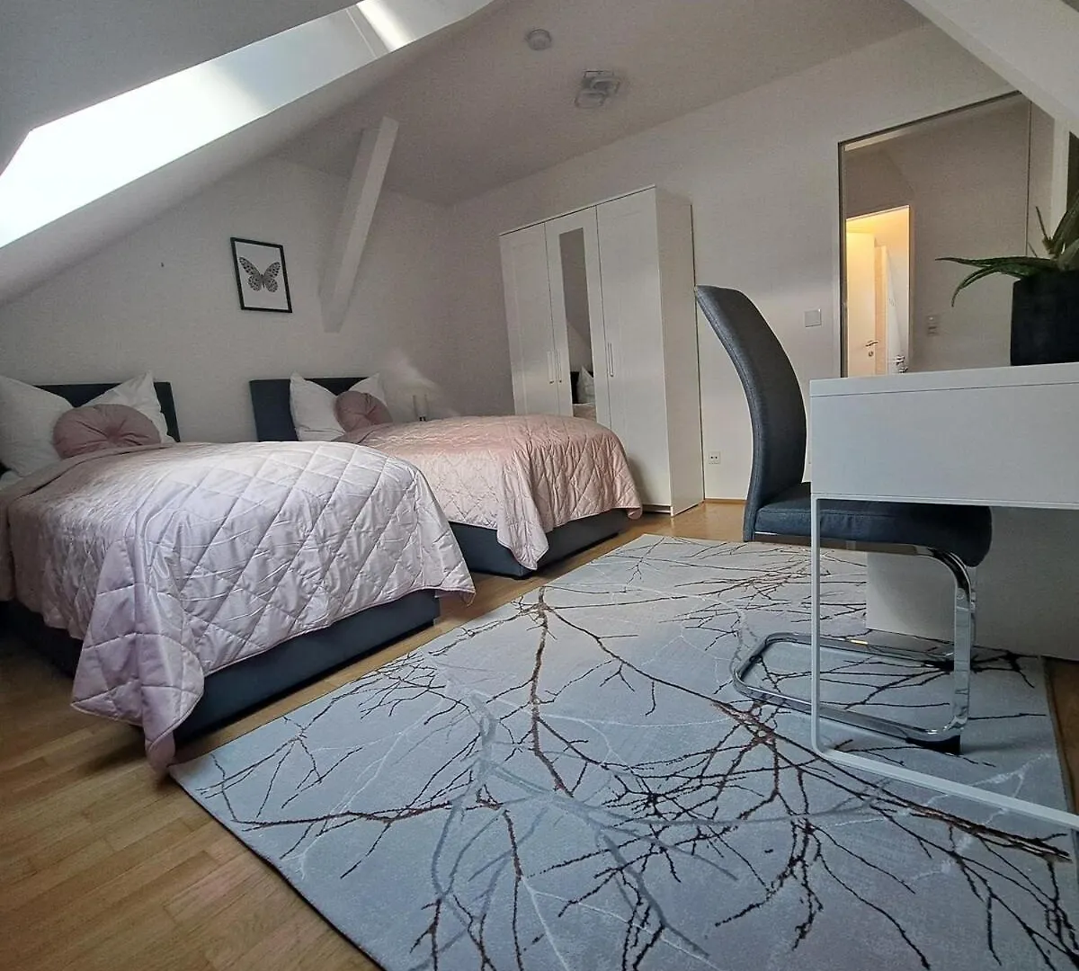 Apartment City Apartment, 60M2, 2 Rooms, 4 Guests Graz